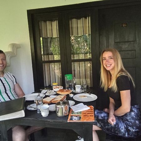 Amron Resort Sigiriya Rom bilde