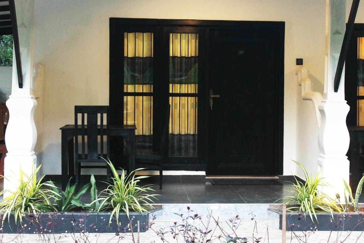 Amron Resort Sigiriya Eksteriør bilde