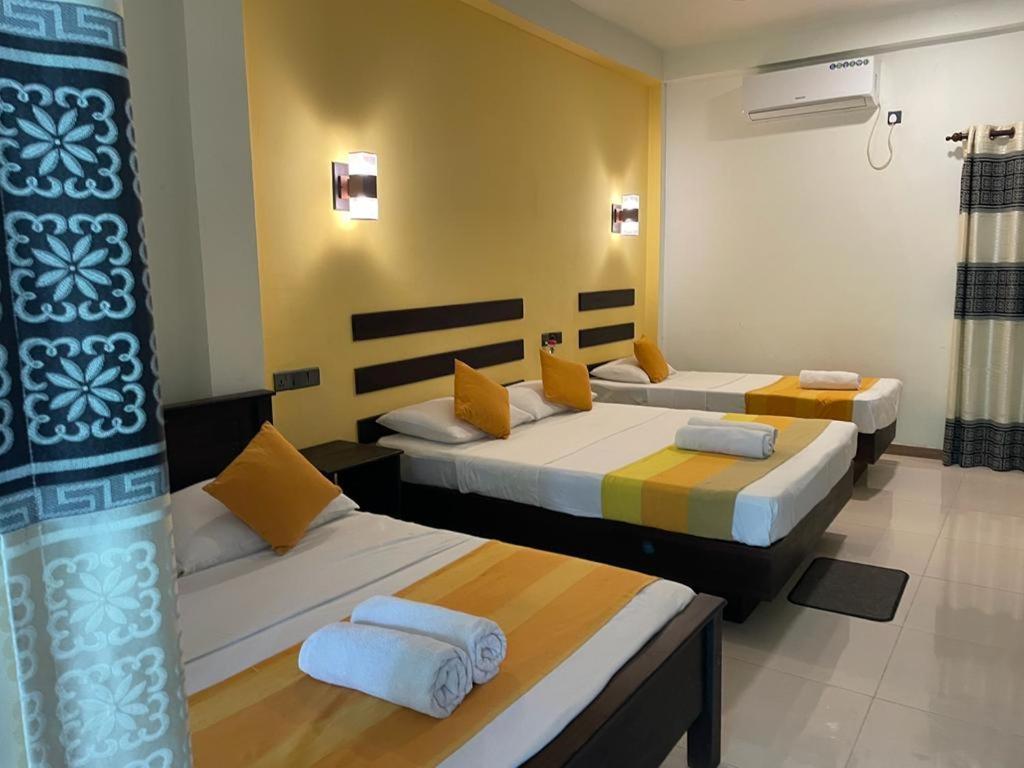 Amron Resort Sigiriya Rom bilde