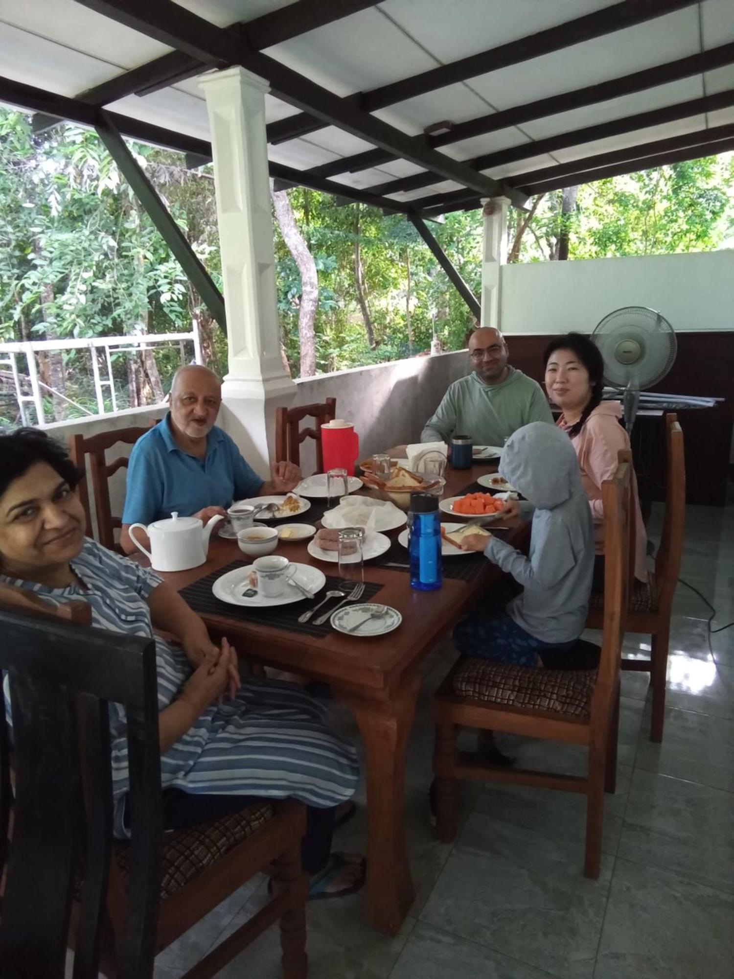 Amron Resort Sigiriya Rom bilde