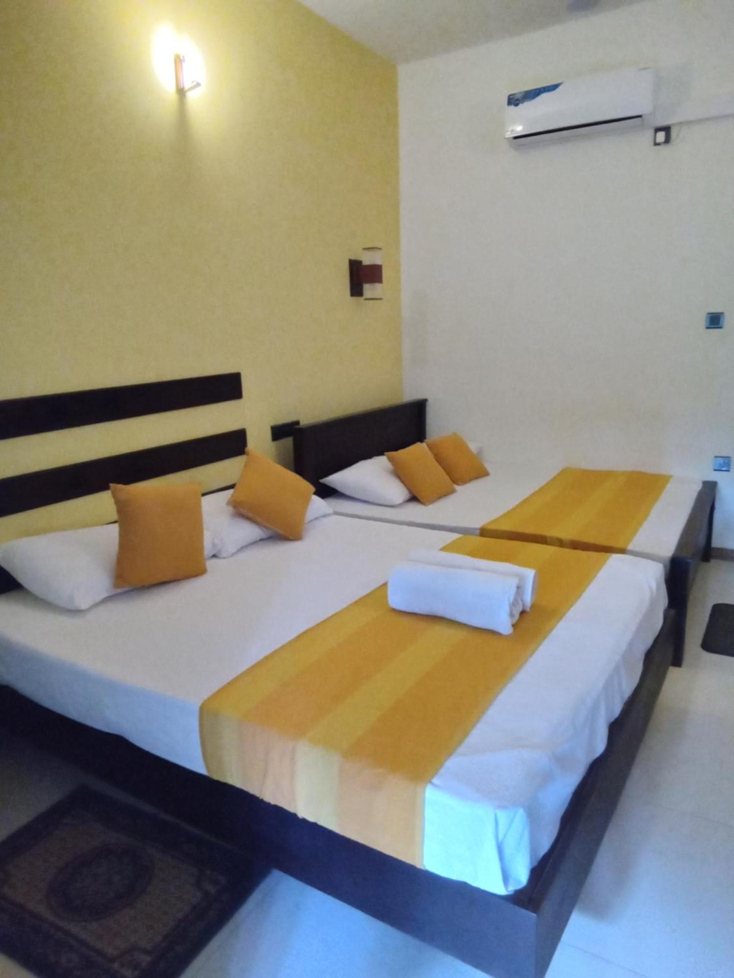Amron Resort Sigiriya Rom bilde